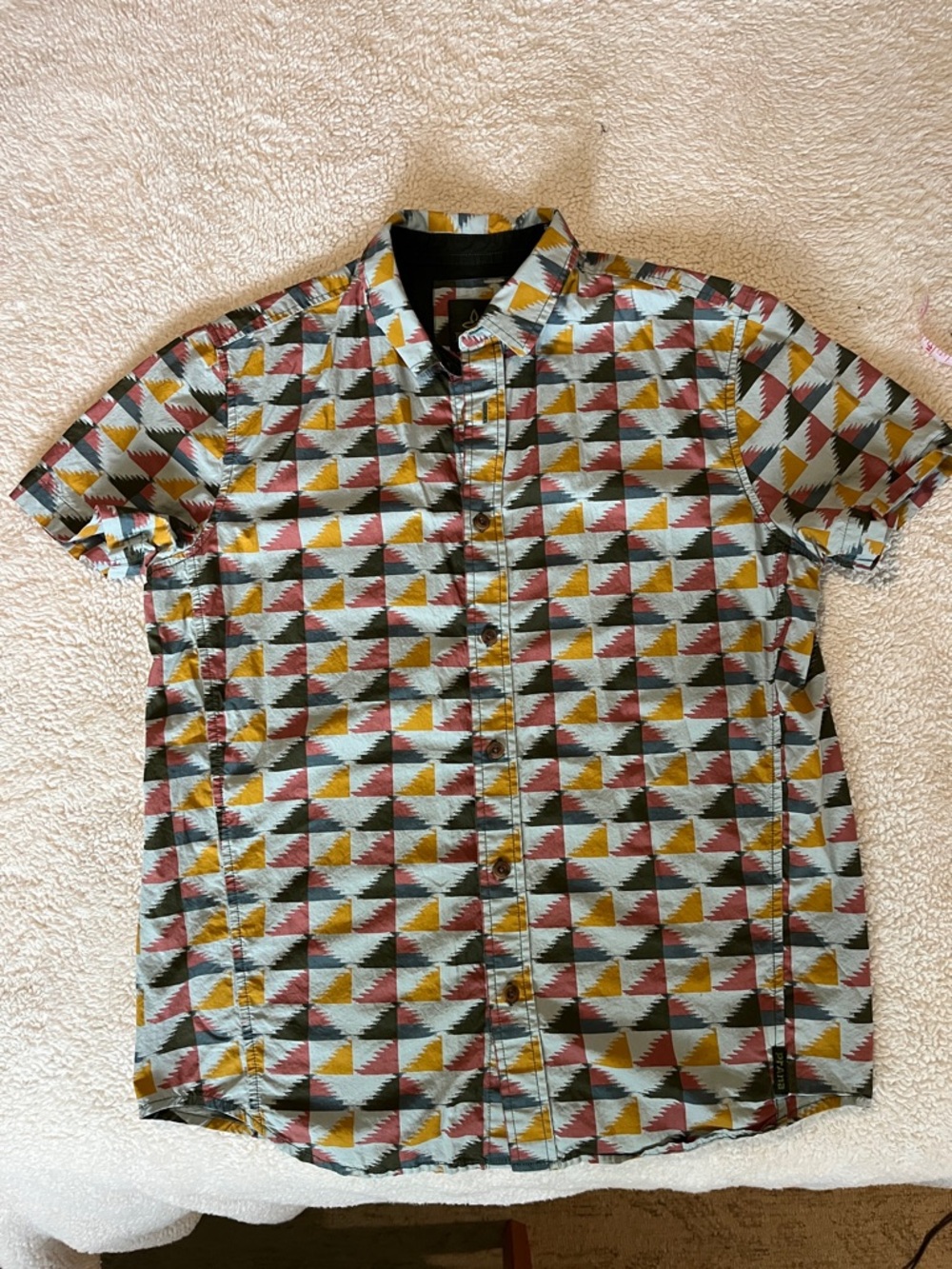 Men’s Prana Geometric Print Short-Sleeve Button Down - Small